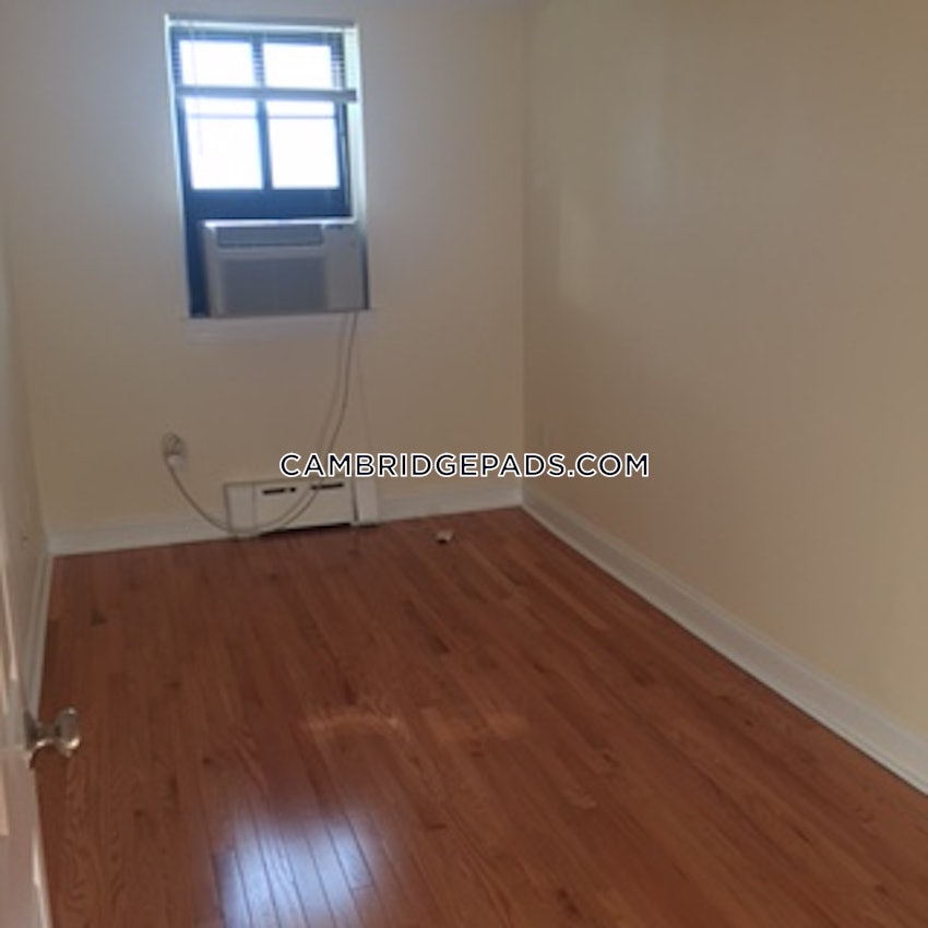 CAMBRIDGE - HARVARD SQUARE - 1 Bed, 1 Bath - Image 2