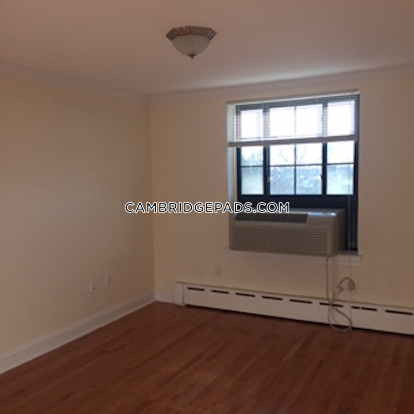 CAMBRIDGE - HARVARD SQUARE - 1 Bed, 1 Bath - Image 4