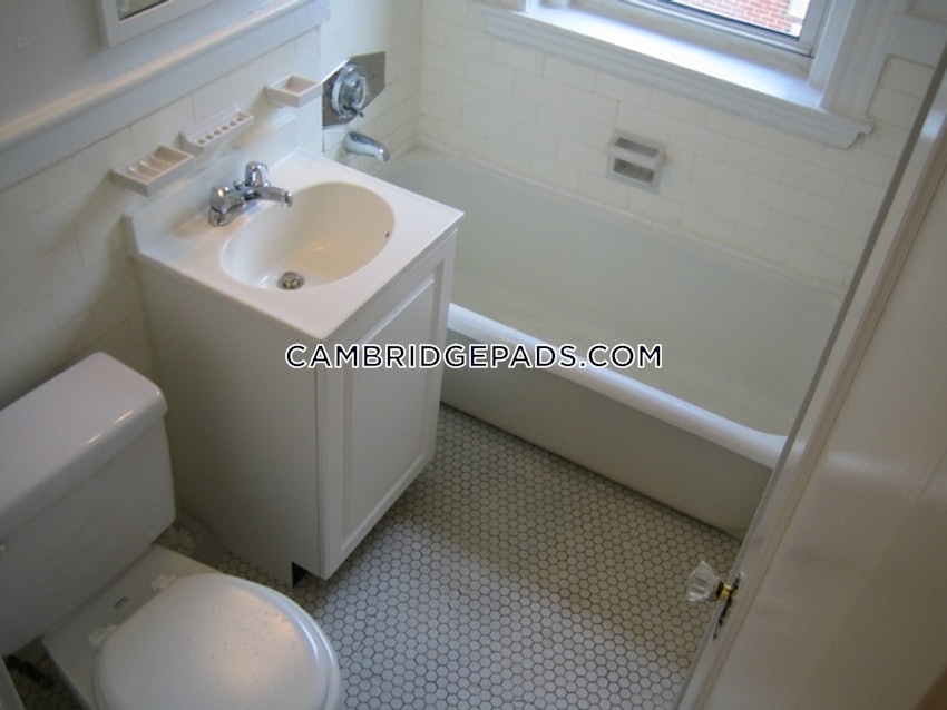 CAMBRIDGE - HARVARD SQUARE - 1 Bed, 1 Bath - Image 7