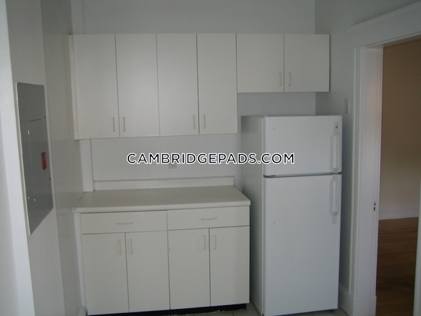 CAMBRIDGE - HARVARD SQUARE - 1 Bed, 1 Bath - Image 4