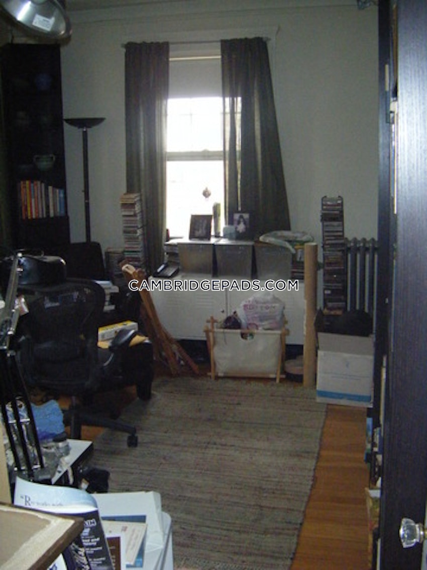 CAMBRIDGE - HARVARD SQUARE - 2 Beds, 1 Bath - Image 4