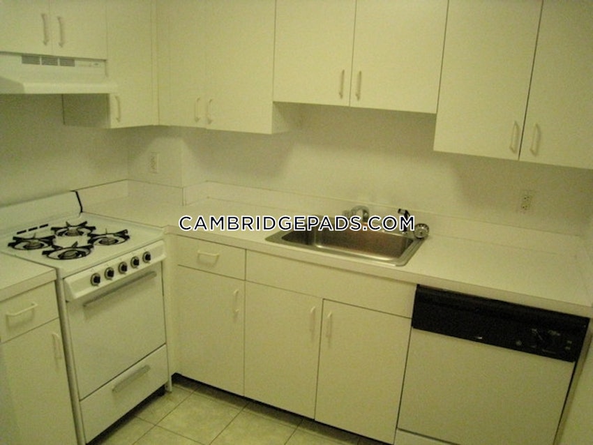 CAMBRIDGE - HARVARD SQUARE - 1 Bed, 1 Bath - Image 41