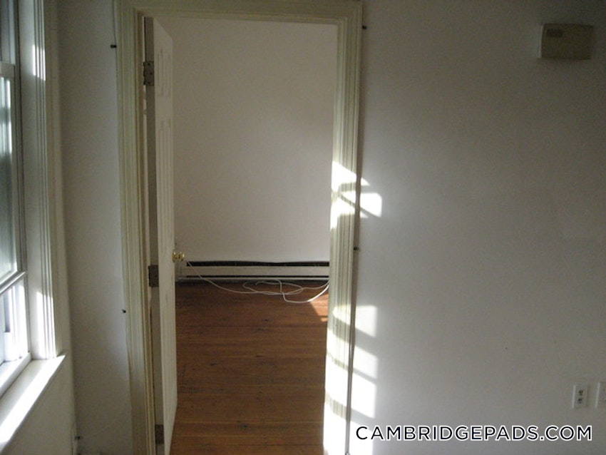 CAMBRIDGE - LECHMERE - 2 Beds, 1 Bath - Image 37