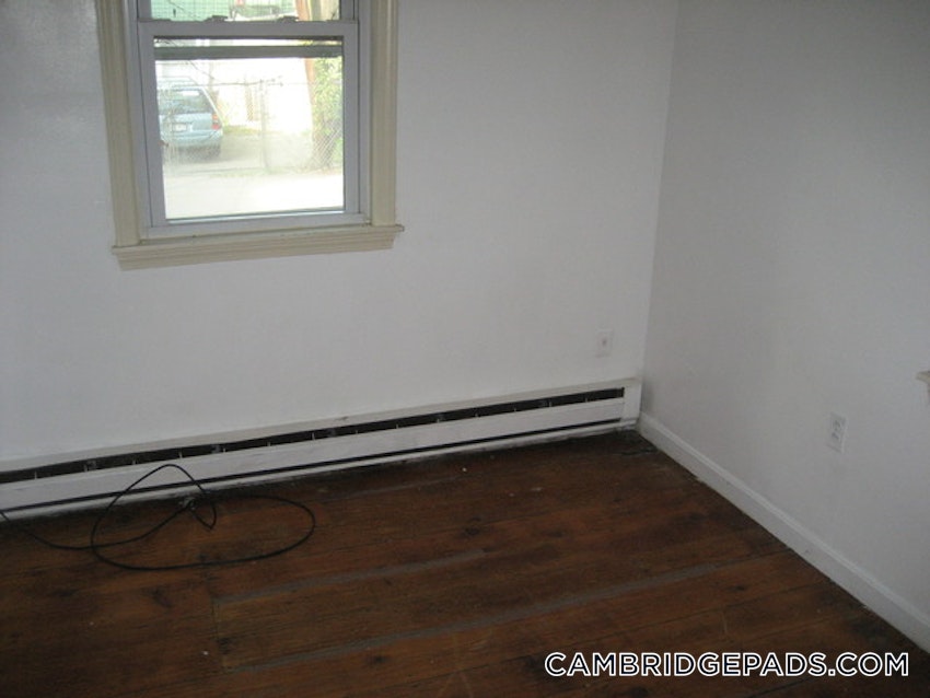 CAMBRIDGE - LECHMERE - 2 Beds, 1 Bath - Image 33