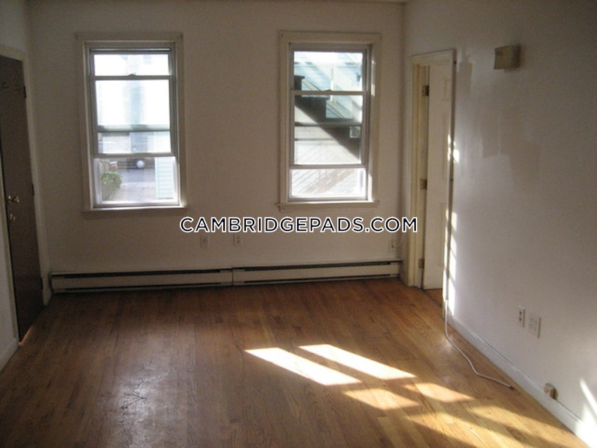 CAMBRIDGE - LECHMERE - 2 Beds, 1 Bath - Image 32