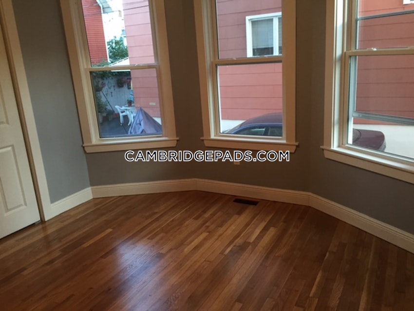 CAMBRIDGE - INMAN SQUARE - 4 Beds, 1 Bath - Image 42