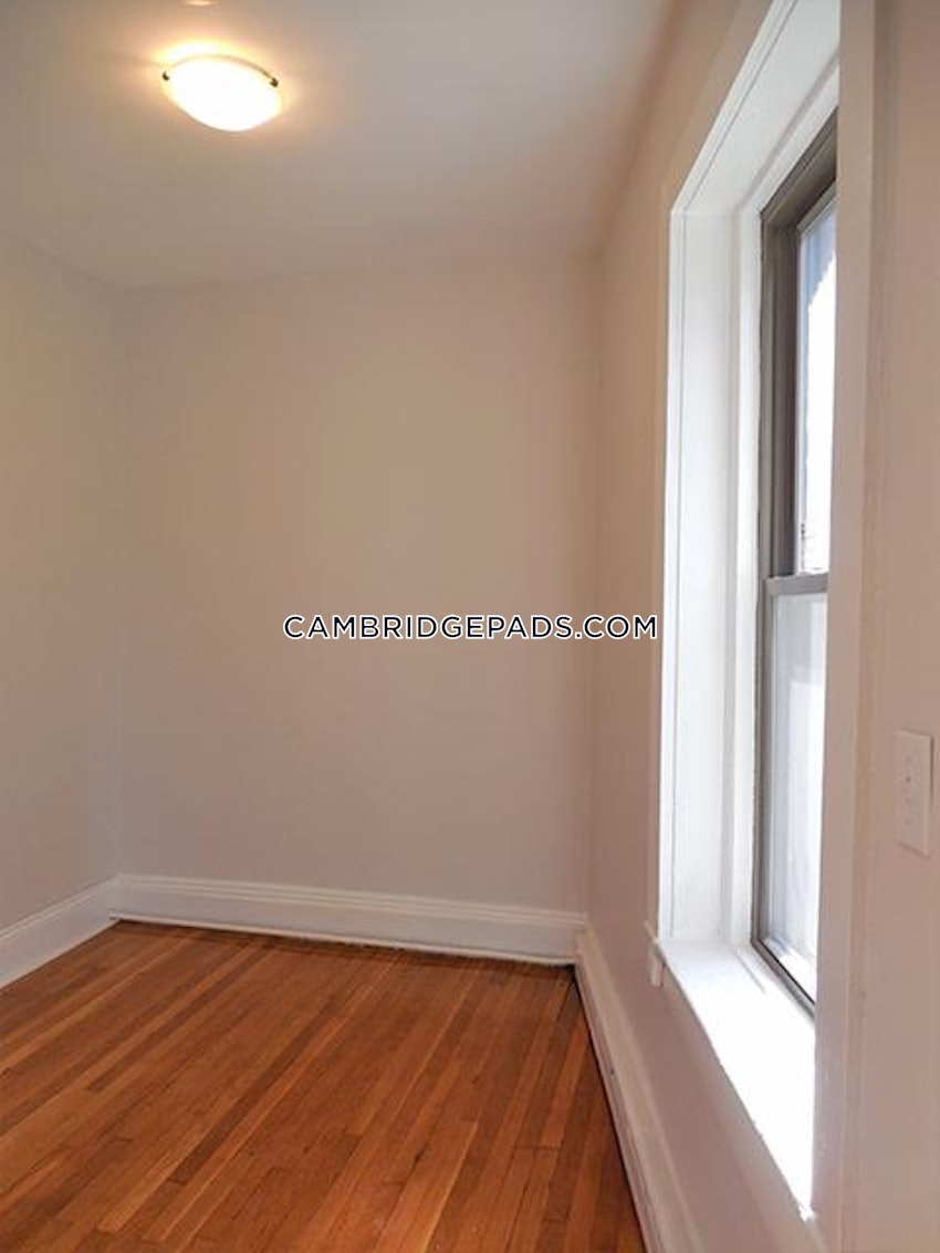 CAMBRIDGE - LECHMERE - 3 Beds, 1 Bath - Image 11