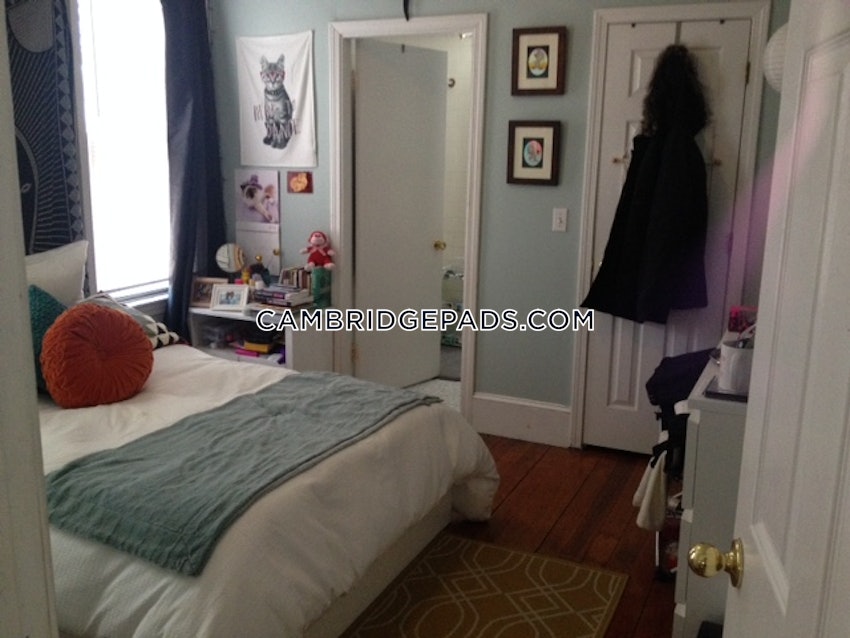 CAMBRIDGE - KENDALL SQUARE - 3 Beds, 2 Baths - Image 12