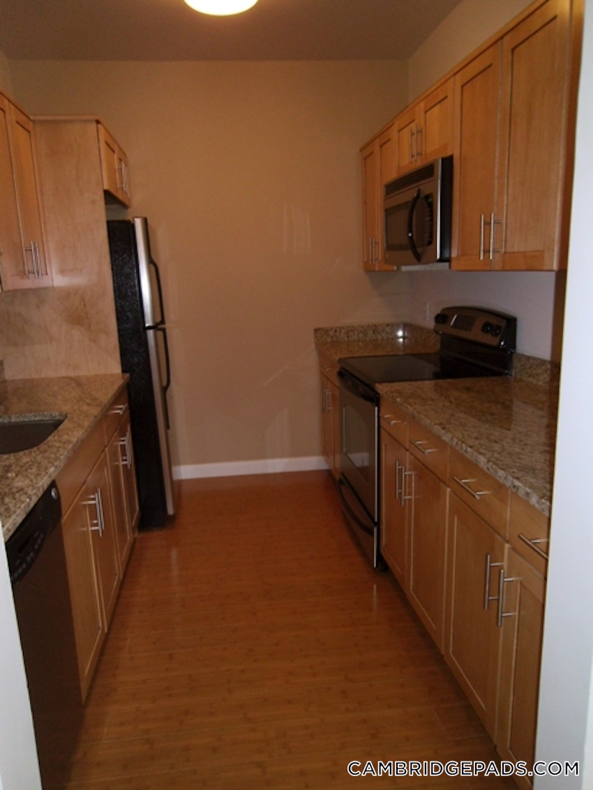 CAMBRIDGE - KENDALL SQUARE - 2 Beds, 1 Bath - Image 3