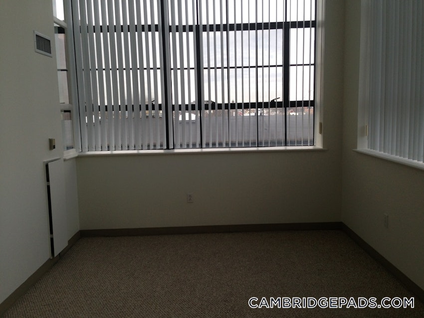 CAMBRIDGE - KENDALL SQUARE - 2 Beds, 1 Bath - Image 10