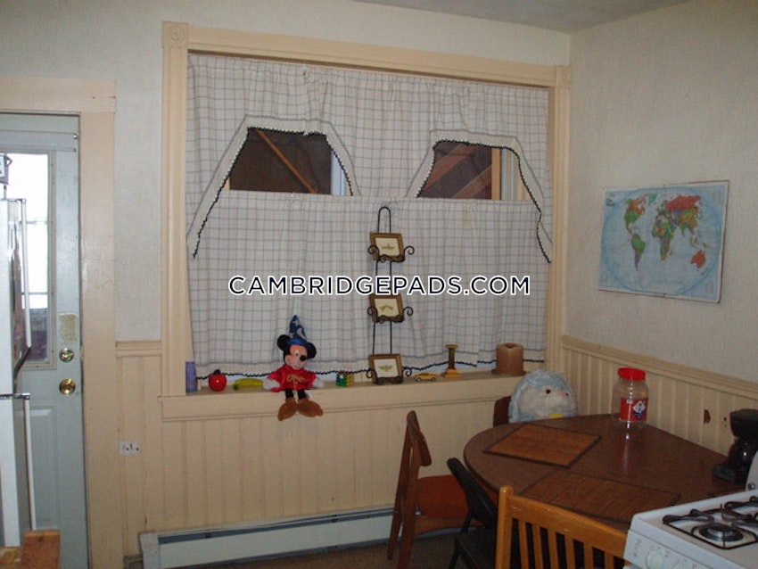 CAMBRIDGE - LECHMERE - 4 Beds, 2 Baths - Image 12