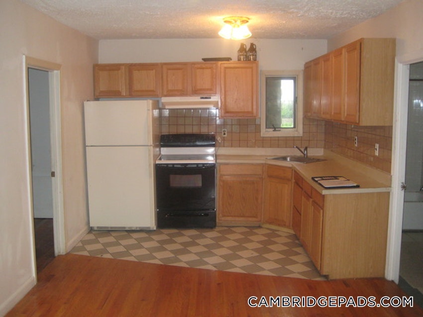 CAMBRIDGE - LECHMERE - 2 Beds, 1 Bath - Image 18