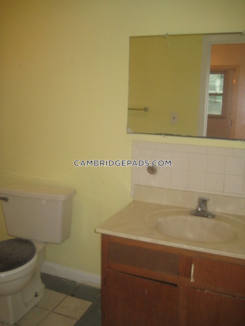 CAMBRIDGE - LECHMERE - 2 Beds, 1 Bath - Image 14