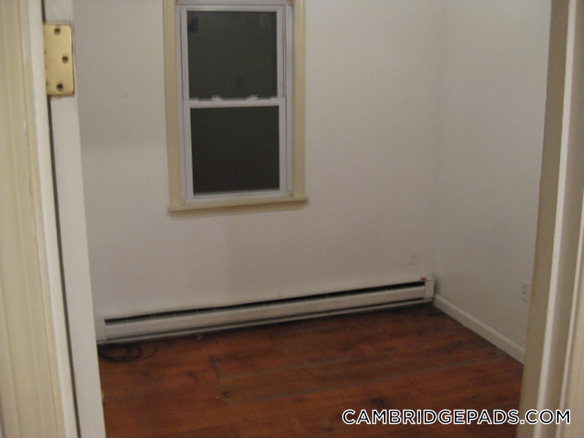 CAMBRIDGE - LECHMERE - 2 Beds, 1 Bath - Image 13