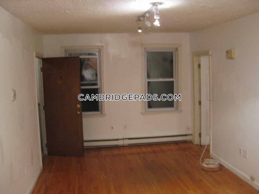 CAMBRIDGE - LECHMERE - 2 Beds, 1 Bath - Image 9