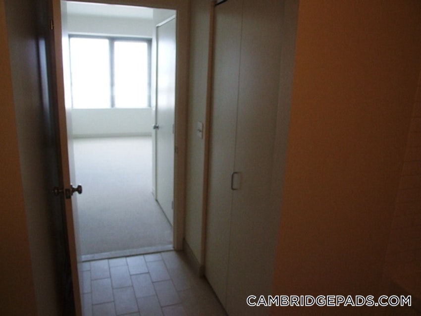 CAMBRIDGE - LECHMERE - 1 Bed, 1 Bath - Image 35