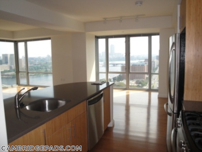 CAMBRIDGE - LECHMERE - 3 Beds, 2 Baths - Image 34