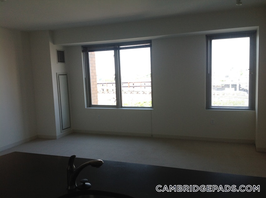 CAMBRIDGE - LECHMERE - Studio , 1 Bath - Image 14