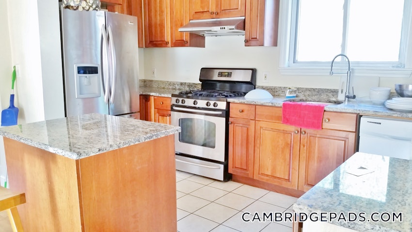 CAMBRIDGE - LECHMERE - 3 Beds, 2.5 Baths - Image 10