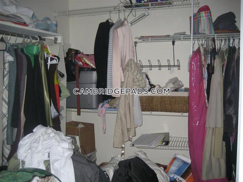 CAMBRIDGE - LECHMERE - 4 Beds, 1 Bath - Image 21