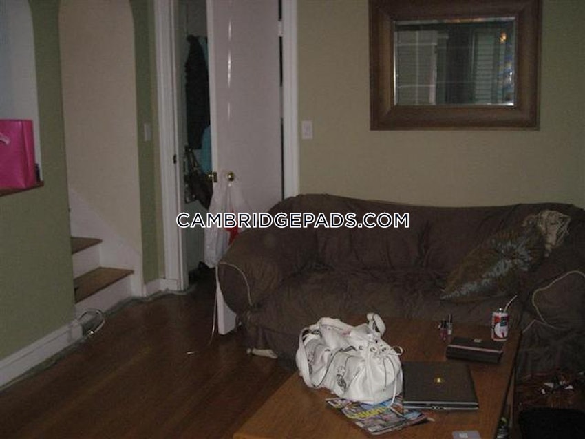 CAMBRIDGE - LECHMERE - 4 Beds, 1 Bath - Image 12