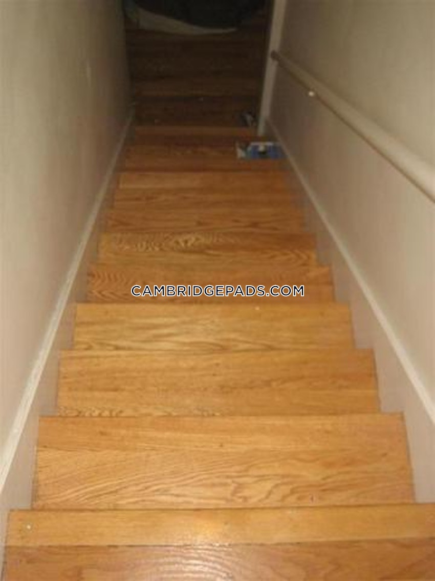 CAMBRIDGE - LECHMERE - 4 Beds, 1 Bath - Image 8