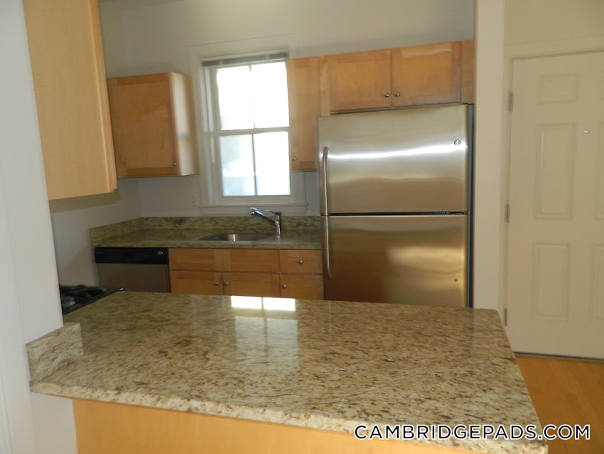 CAMBRIDGE- EAST CAMBRIDGE - 2 Beds, 2 Baths - Image 12