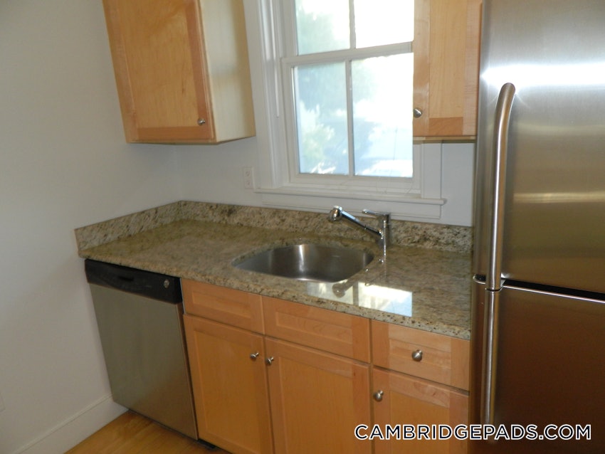 CAMBRIDGE- EAST CAMBRIDGE - 2 Beds, 2 Baths - Image 9