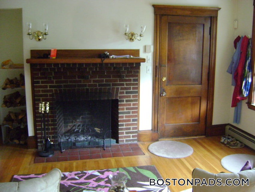 CAMBRIDGE - MT. AUBURN/BRATTLE/ FRESH POND - 3 Beds, 1 Bath - Image 16