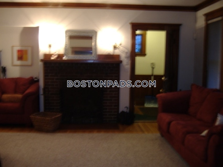 CAMBRIDGE - MT. AUBURN/BRATTLE/ FRESH POND - 3 Beds, 1 Bath - Image 34