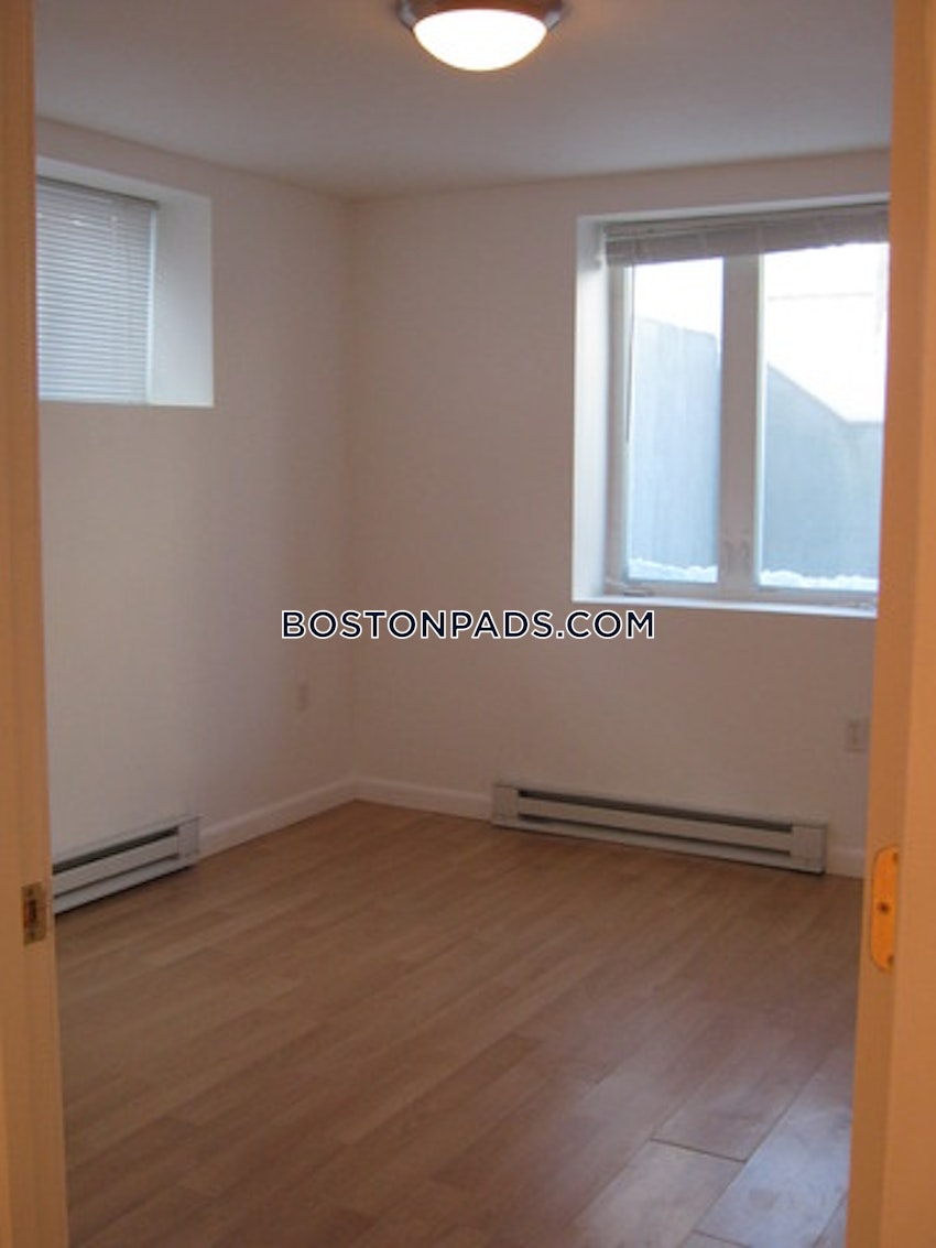 CAMBRIDGE - MT. AUBURN/BRATTLE/ FRESH POND - 2 Beds, 2 Baths - Image 48
