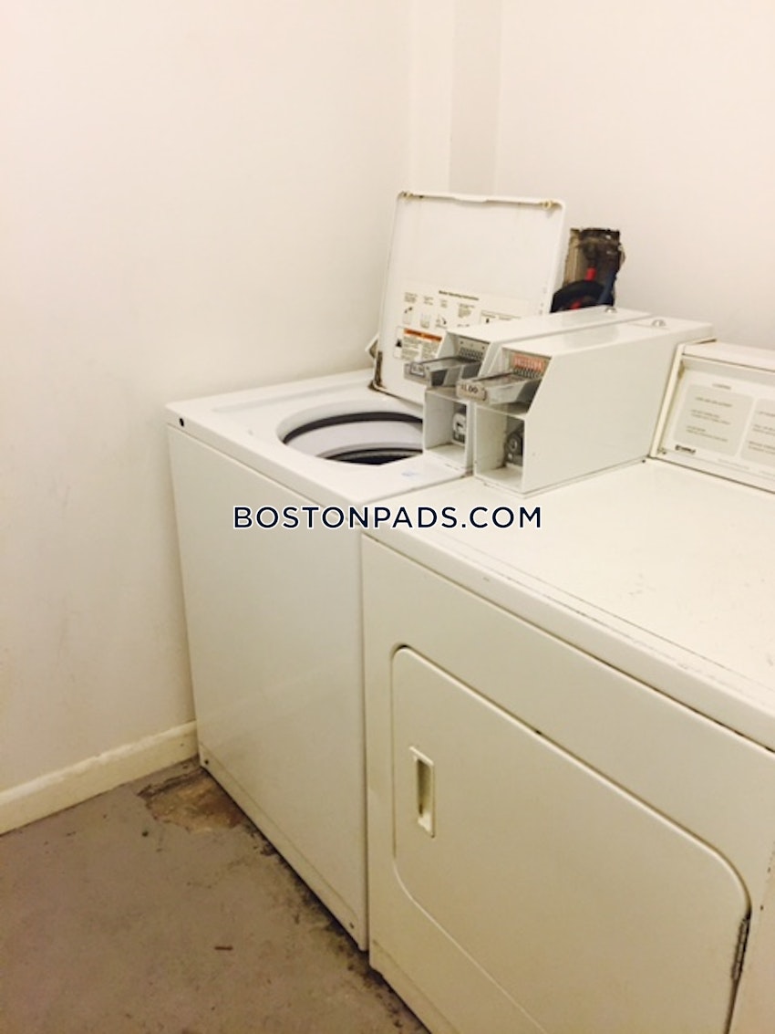 CAMBRIDGE - MT. AUBURN/BRATTLE/ FRESH POND - 2 Beds, 2 Baths - Image 18