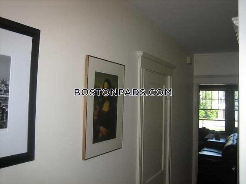 CAMBRIDGE - MT. AUBURN/BRATTLE/ FRESH POND - 3 Beds, 1 Bath - Image 21