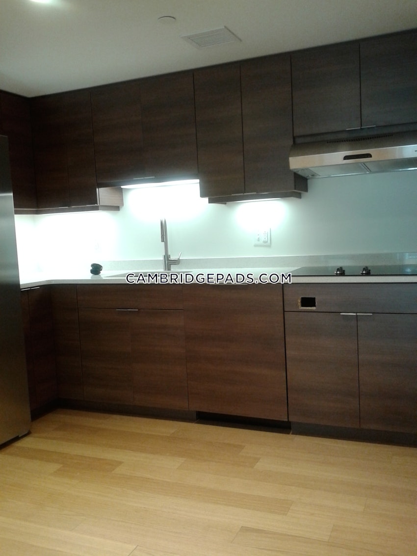 CAMBRIDGE - PORTER SQUARE - 1 Bed, 1 Bath - Image 4