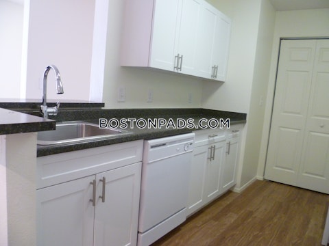 Lexington Ridge Dr. Lexington photo 3