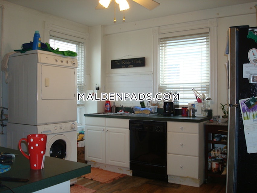 MALDEN - 4 Beds, 1 Bath - Image 4