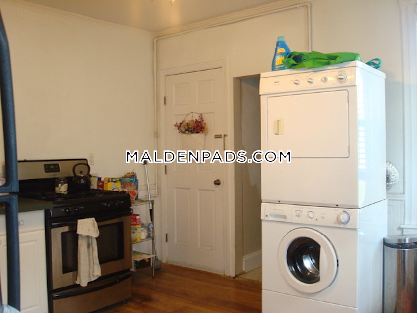 MALDEN - 4 Beds, 1 Bath - Image 11