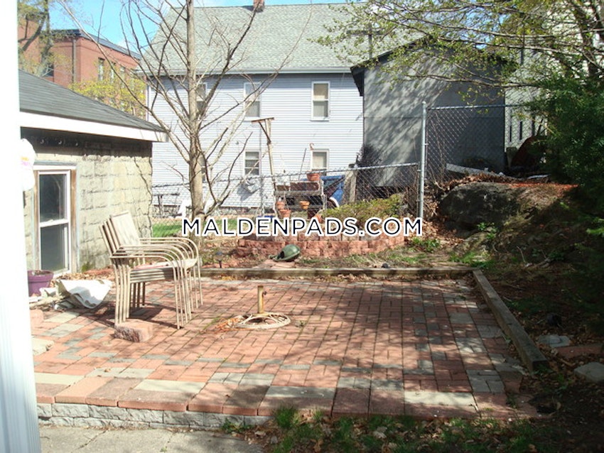 MALDEN - 4 Beds, 1 Bath - Image 34