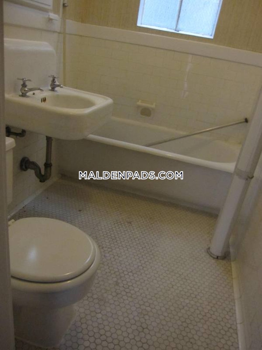 Malden - Studio , 1 Bath - Image 10