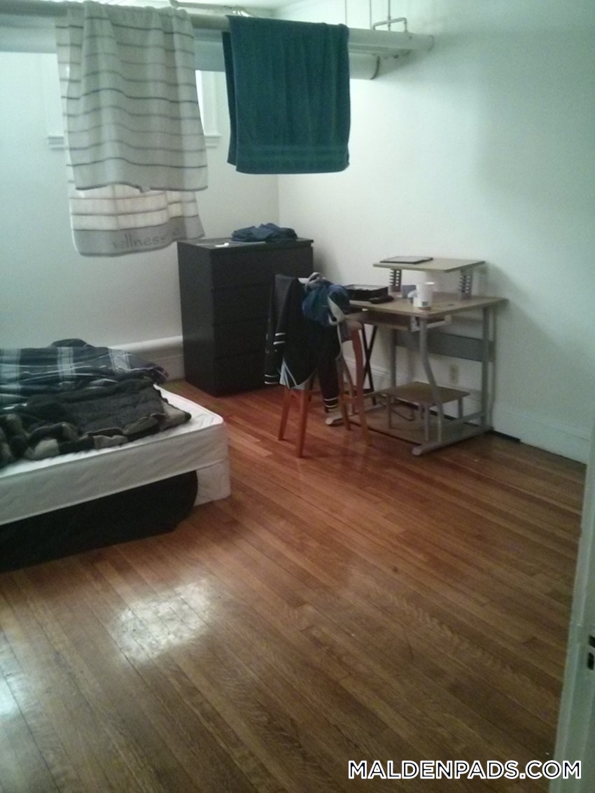 MALDEN - 2 Beds, 1 Bath - Image 5