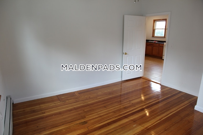 MALDEN - 5 Beds, 2 Baths - Image 26