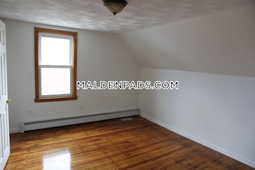 MALDEN - 5 Beds, 2 Baths - Image 9