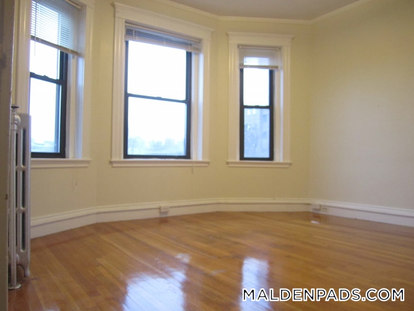 MALDEN - 1 Bed, 1 Bath - Image 15