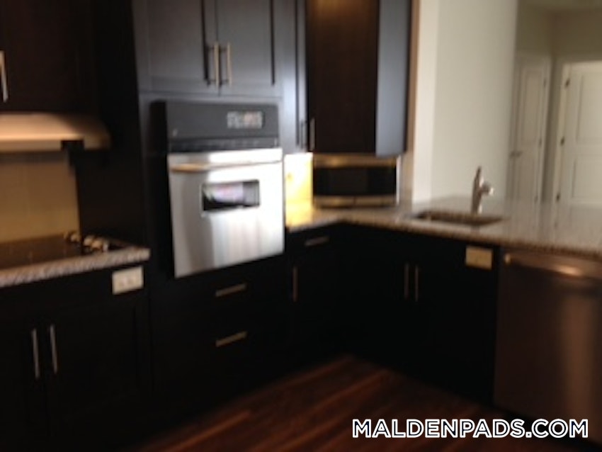 MALDEN - 2 Beds, 2 Baths - Image 12