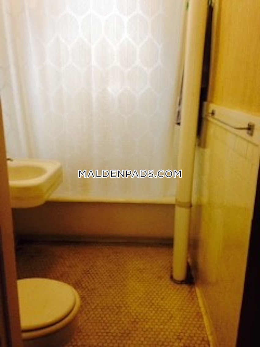 Malden - Studio , 1 Bath - Image 11