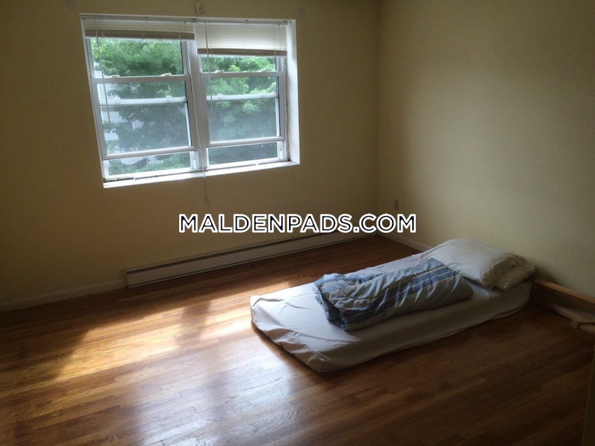 MALDEN - 2 Beds, 1 Bath - Image 15