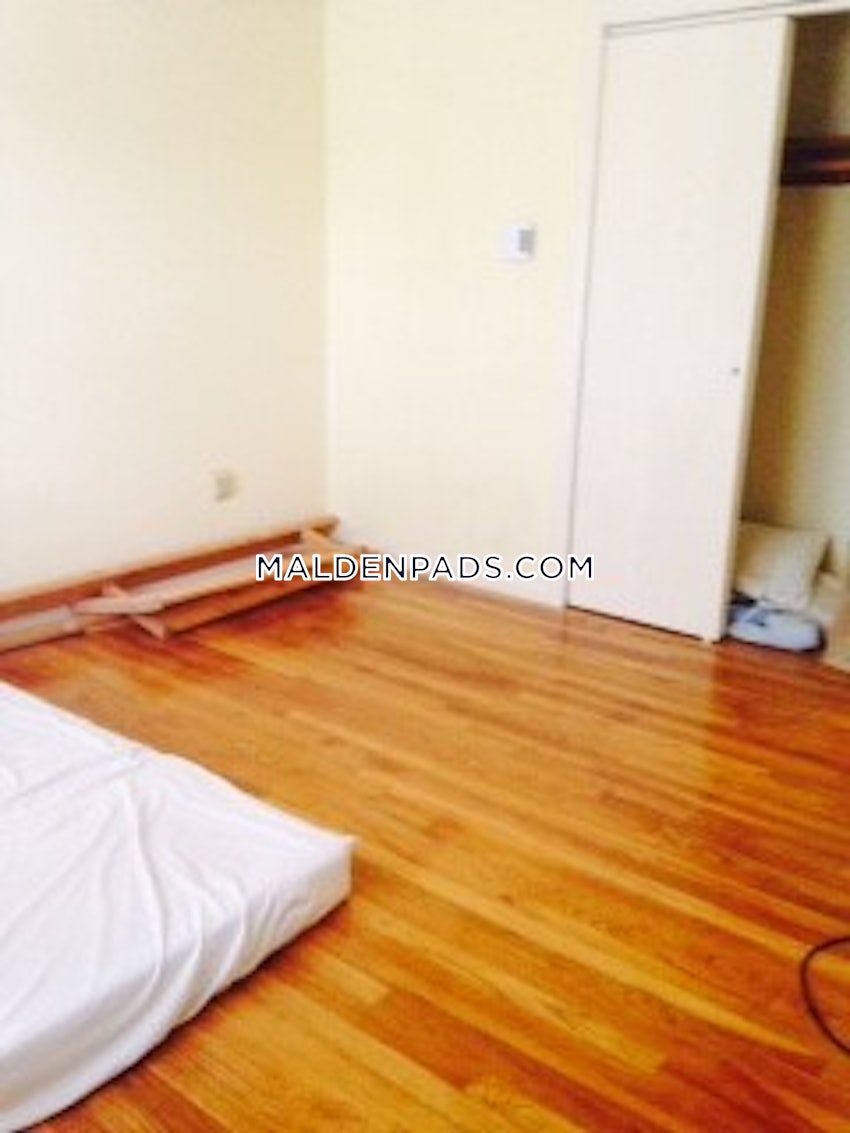 MALDEN - 2 Beds, 1 Bath - Image 9