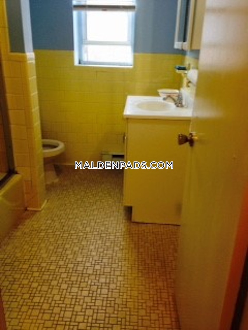 MALDEN - 2 Beds, 1 Bath - Image 44