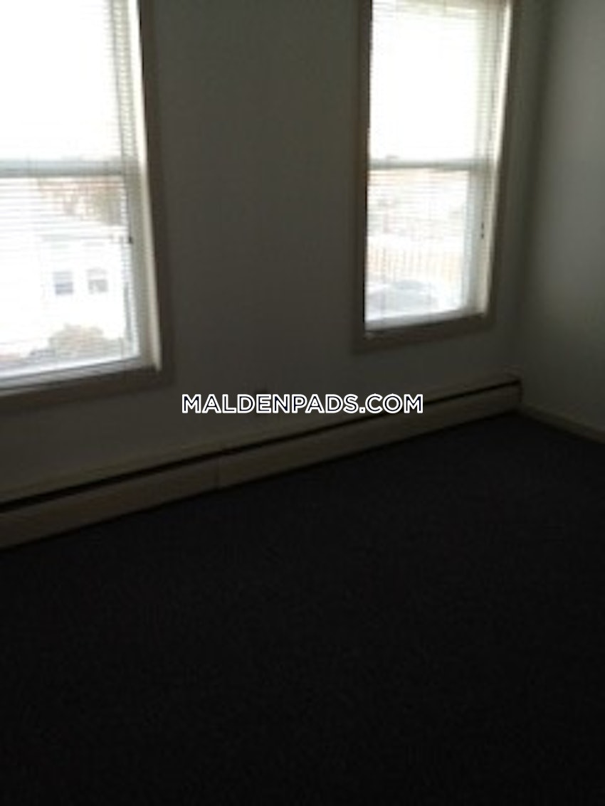 MALDEN - 3 Beds, 1 Bath - Image 68