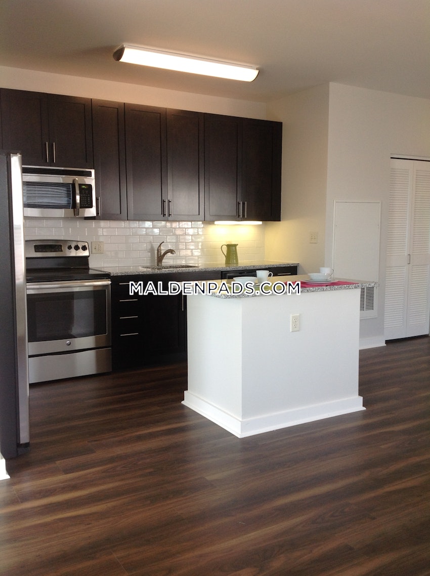 MALDEN - 2 Beds, 2 Baths - Image 9